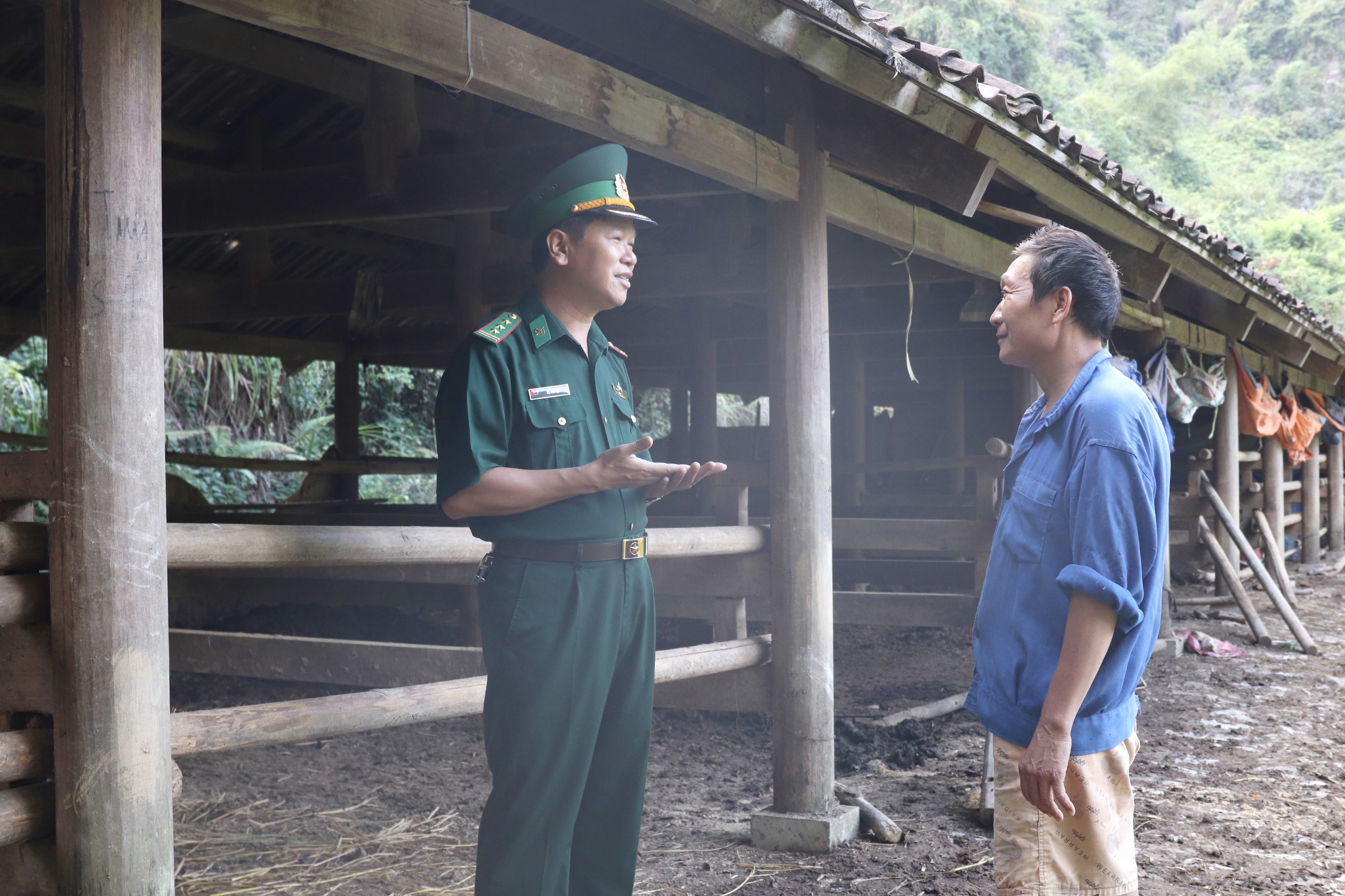 Những đảng viên biệt phái