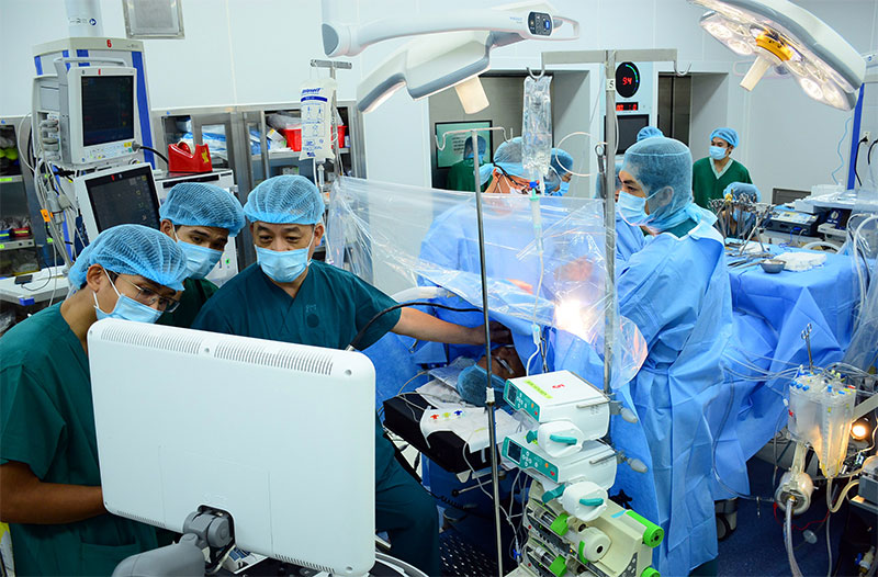 Phấn đấu trở thành quần thể y học quân sự đa năng, ngang tầm khu vực

