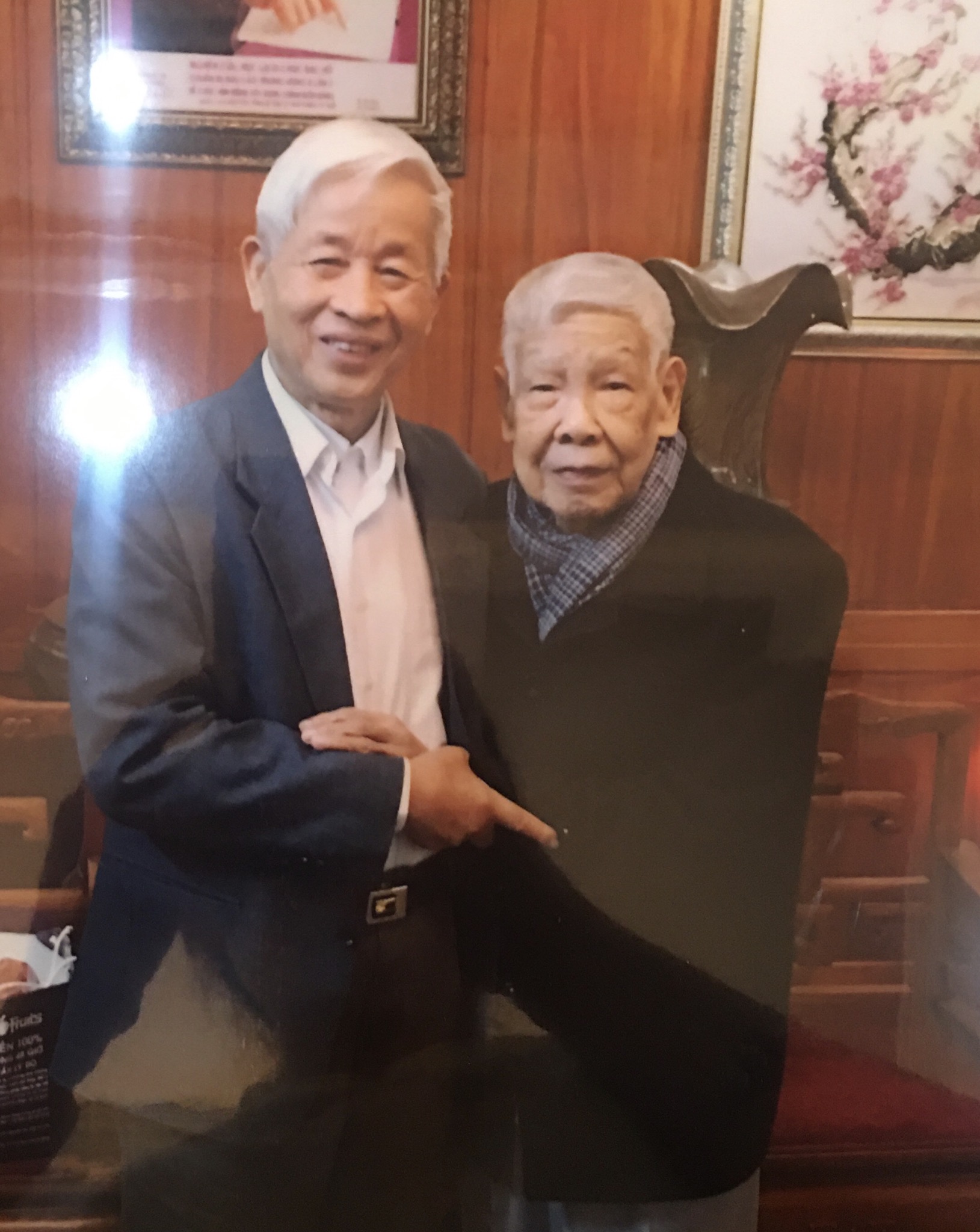 Người lãnh đạo giản dị, gần dân, tâm huyết với công tác xây dựng, chỉnh đốn Đảng