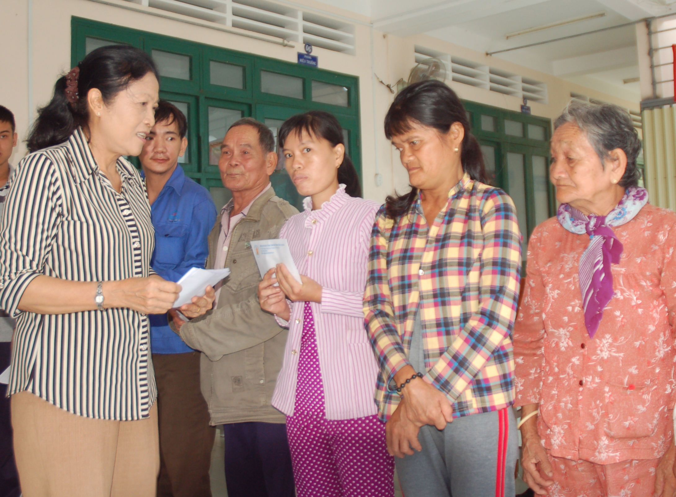 Xoa dịu nỗi đau da cam trên vùng đất khó