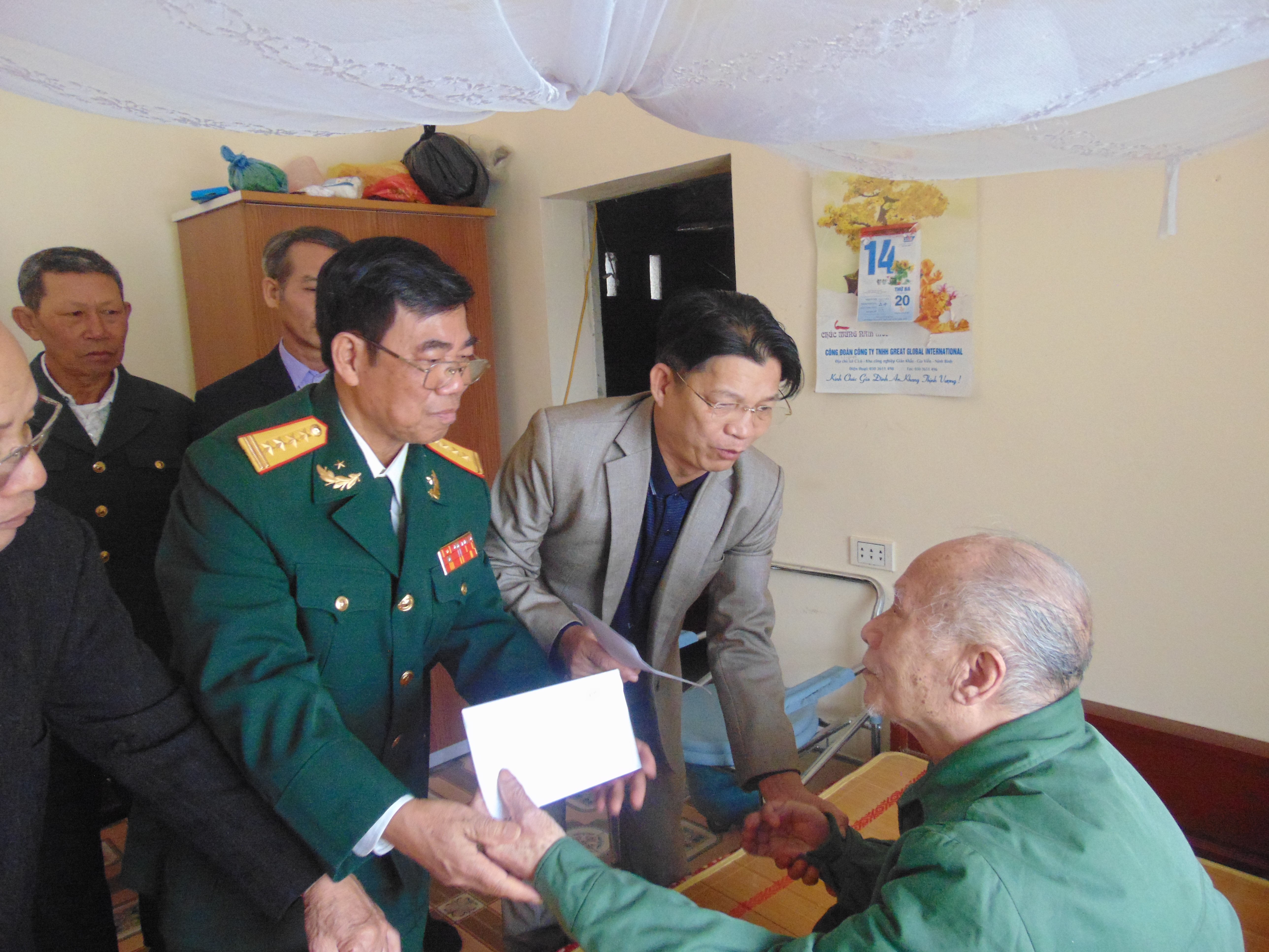 Nghĩa tình và nỗ lực vươn lên