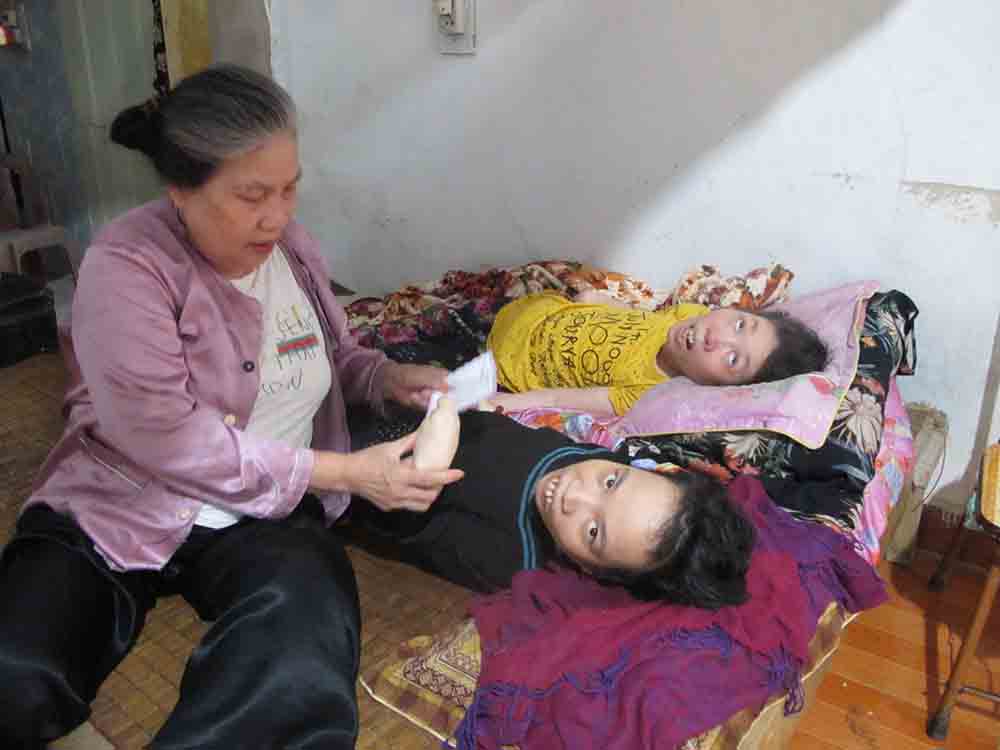 Những hy sinh thầm lặng...