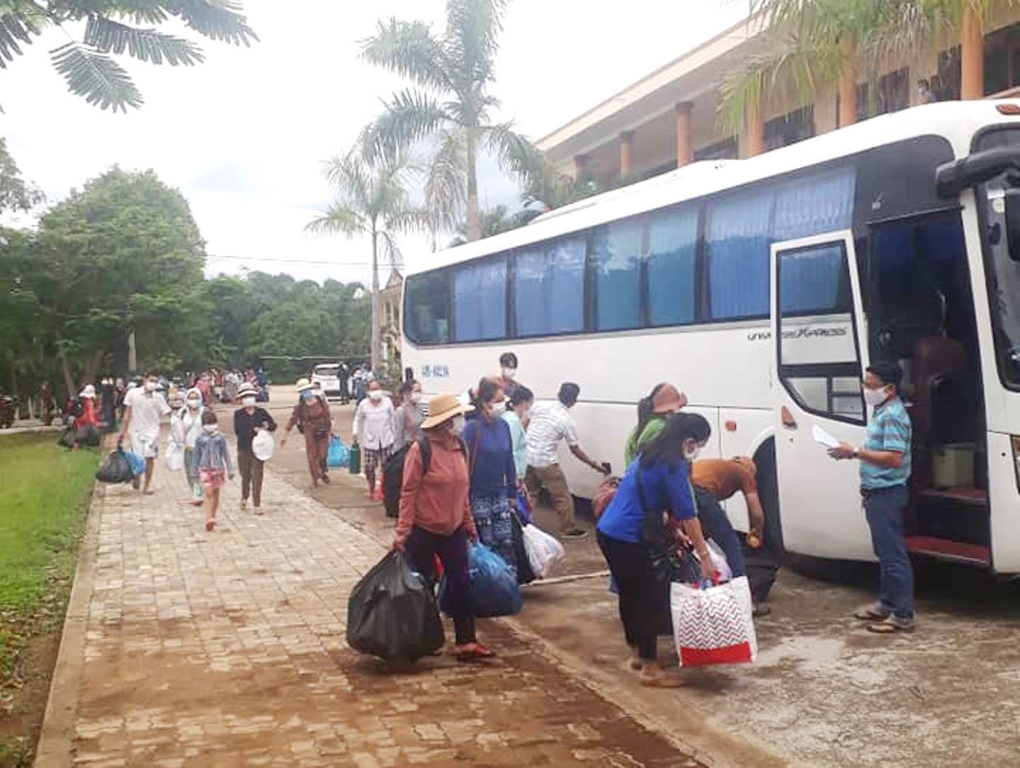 264 công dân hoàn thành cách ly tập trung tại Trường Quân sự Quân khu 5