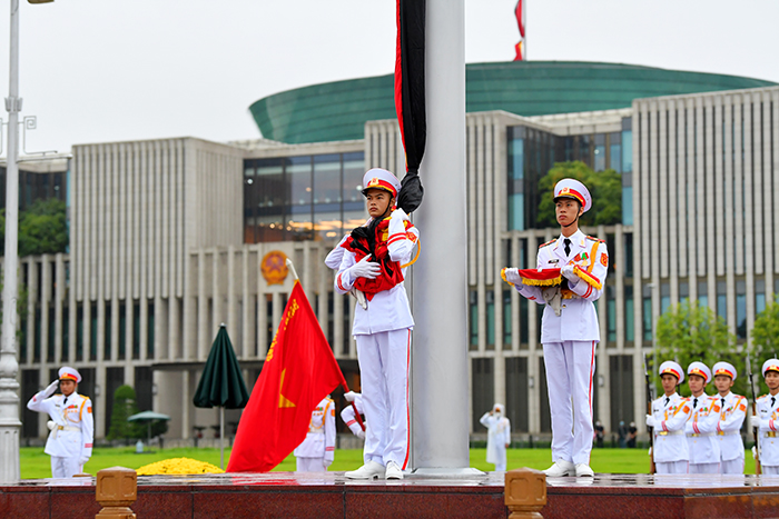 Lễ thượng cờ rủ Quốc tang nguyên Tổng Bí thư Lê Khả Phiêu