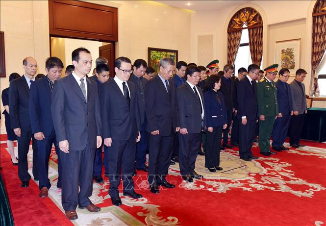 Đại sứ quán Việt Nam tại các nước tổ chức trọng thể Lễ viếng nguyên Tổng Bí thư Lê Khả Phiêu