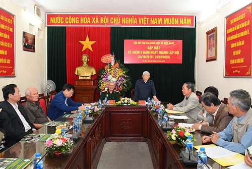 Người theo sát Hội Hỗ trợ gia đình liệt sĩ Việt Nam