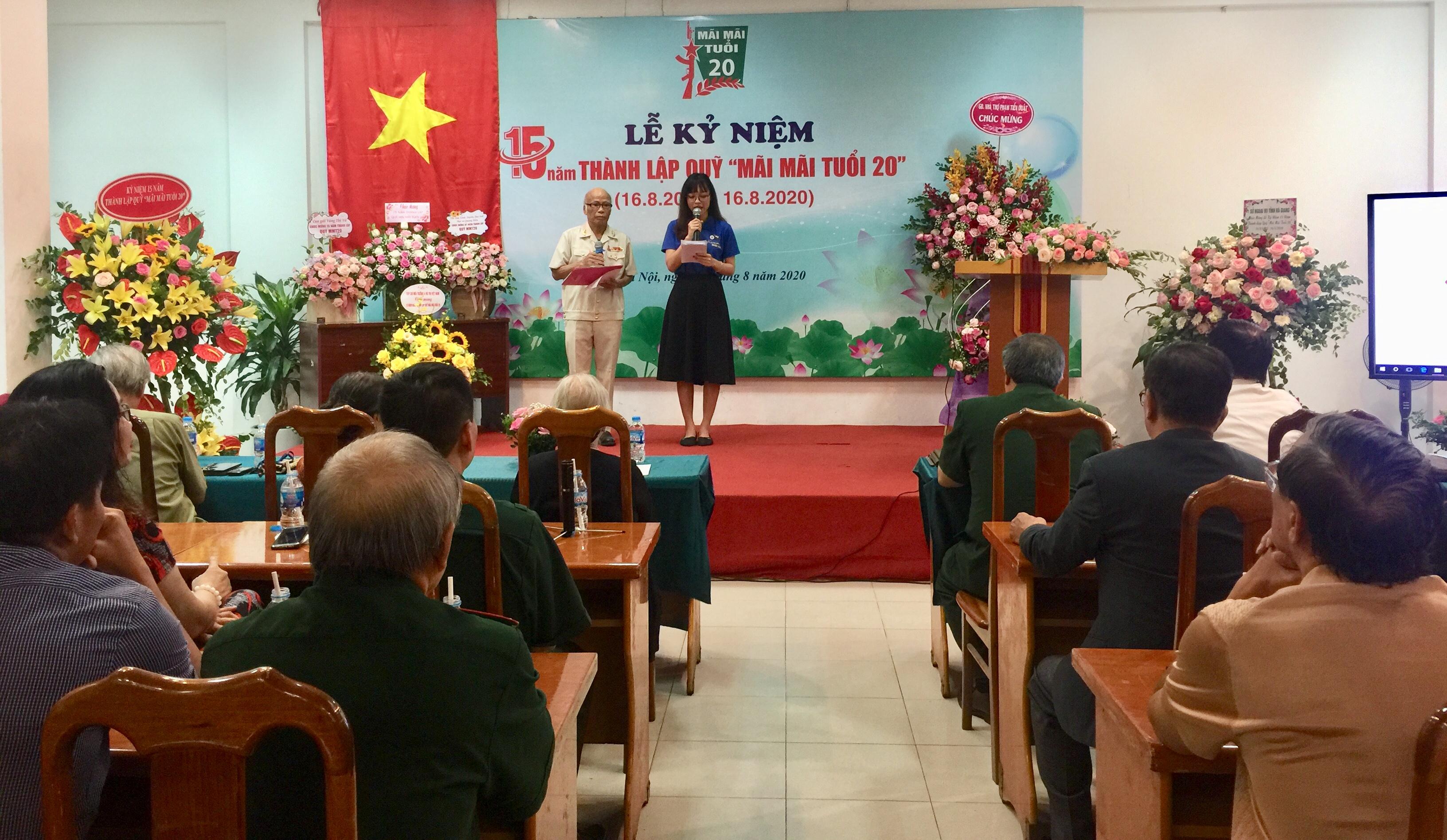 Quỹ “Mãi mãi tuổi 20” kỷ niệm 15 năm thành lập