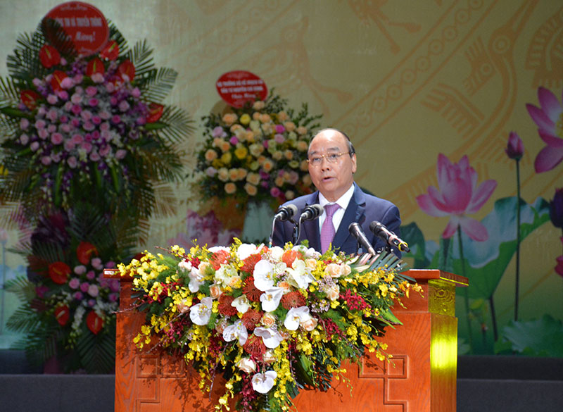 Công an nhân dân vượt qua mọi khó khăn, dũng cảm, hy sinh, hoàn thành tốt nhiệm vụ bảo vệ an ninh quốc gia, trật tự, an toàn xã hội (*)