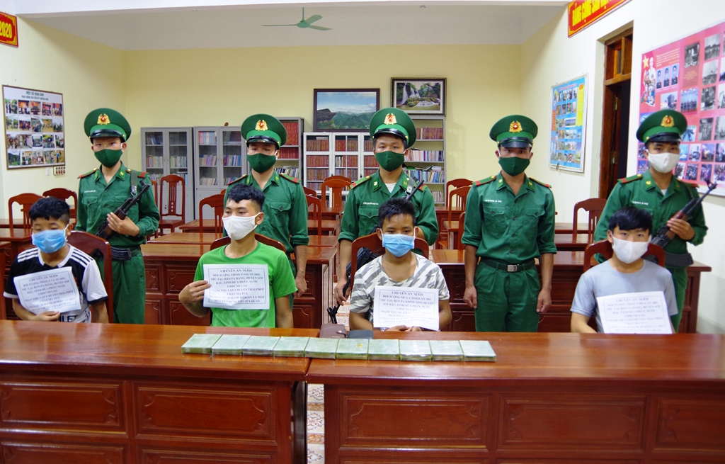 Sơn La: Bắt 4 đối tượng người nước ngoài mua bán ma túy số lượng lớn