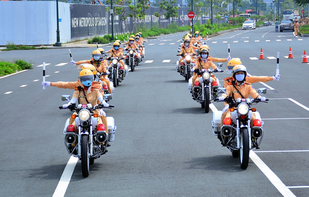 Đội hình hai hàng dọc.
