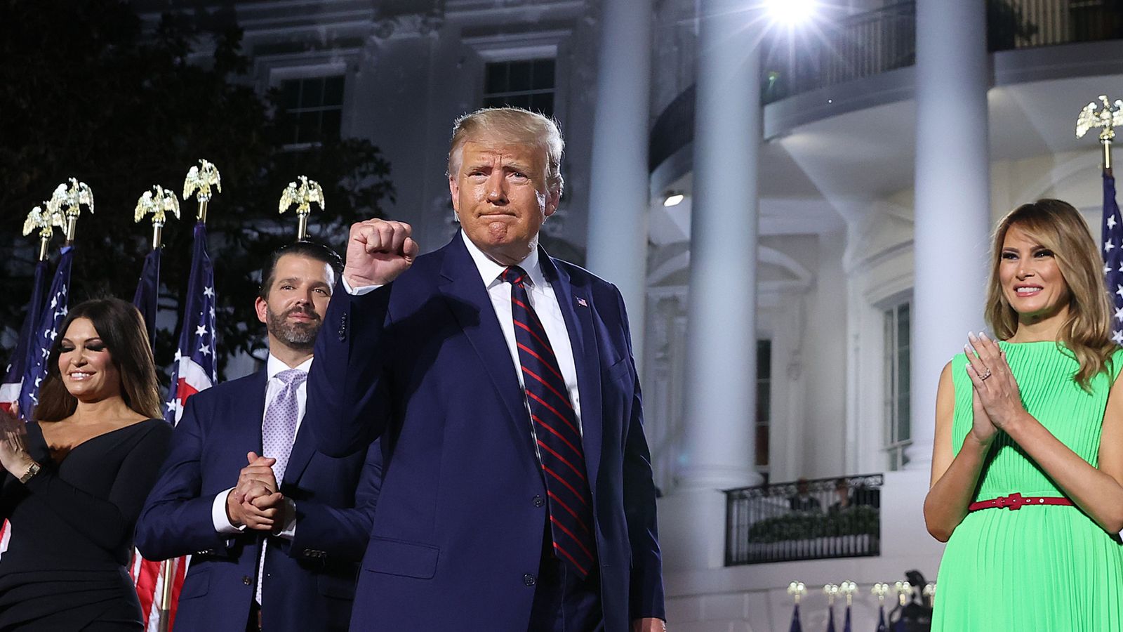 Ông Donald Trump chính thức đại diện Đảng Cộng hòa tham gia tranh cử