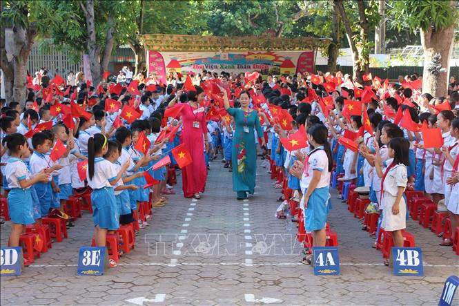 MẠCH HỌC KHÔNG THỂ NGẮT QUÃNG

