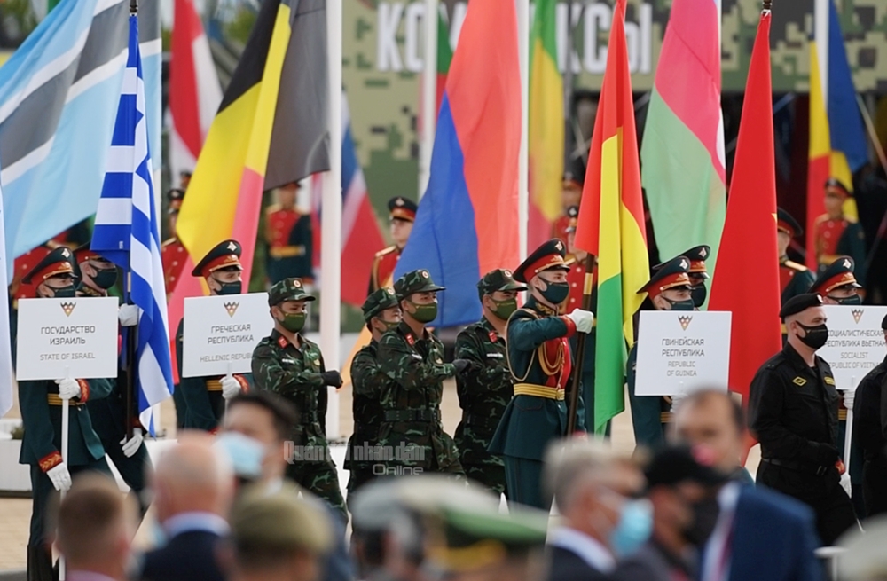 Đại diện Đội tuyển Quân đội nhân dân Việt Nam dự Lễ khai mạc Army Games 2020.