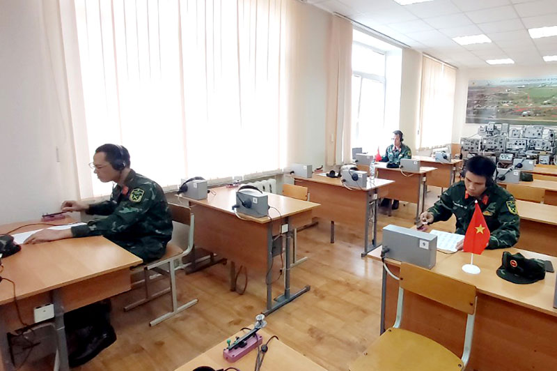 Đội tuyển Thông tin liên lạc vượt lên chính mình