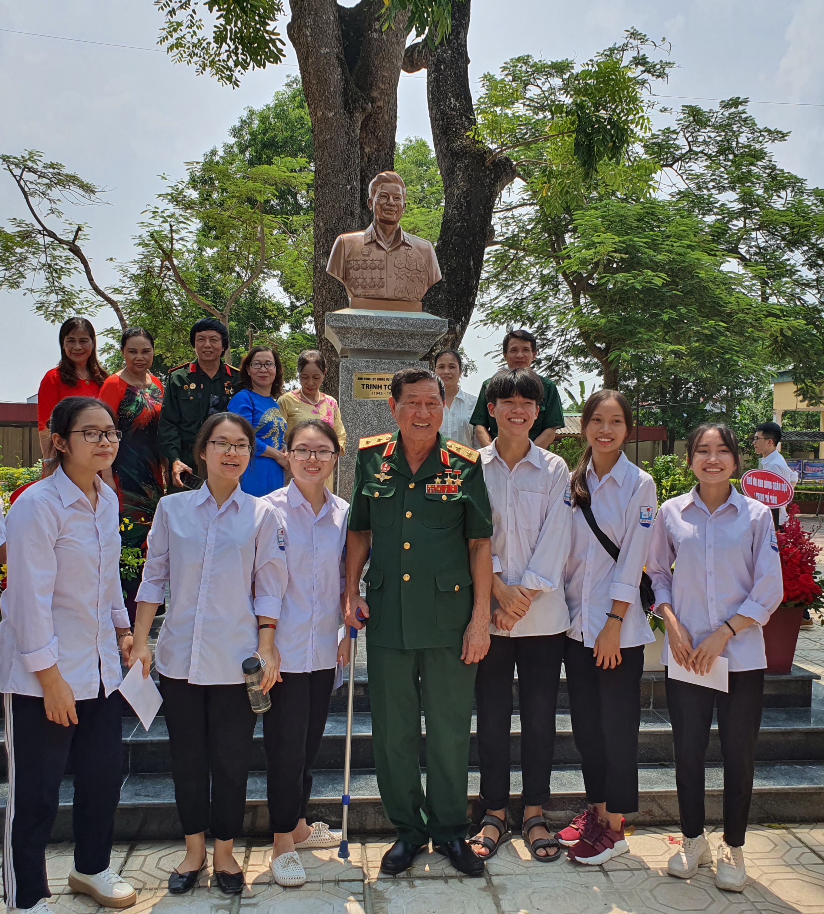 Khánh thành tượng Anh hùng Trịnh Tố Tâm