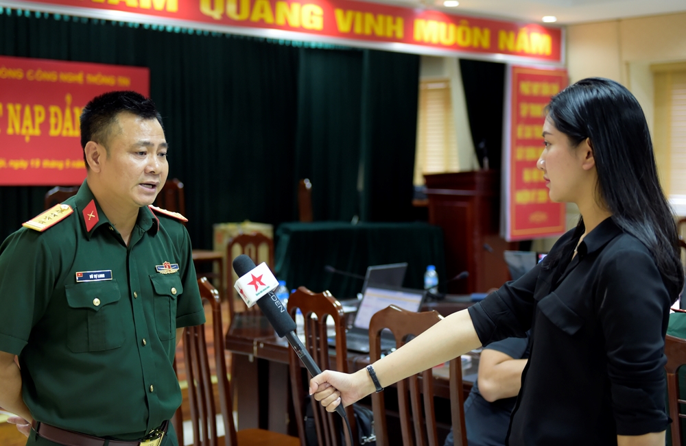 Phỏng vấn khách mời - Nghệ sĩ Nhân dân, Đại tá Vũ Tự Long.