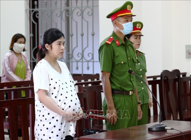 Tây Ninh: Đối tượng vận chuyển hơn 3.000 viên ma túy tổng hợp lĩnh án 18 năm tù 
