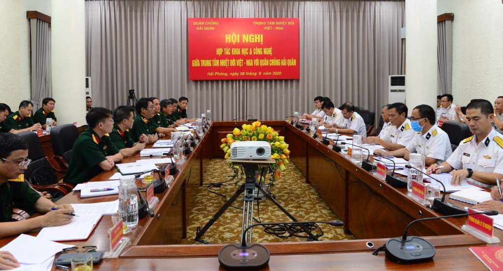 Tăng cường hợp tác khoa học và công nghệ giữa Trung tâm Nhiệt đới Việt – Nga và Quân chủng Hải quân