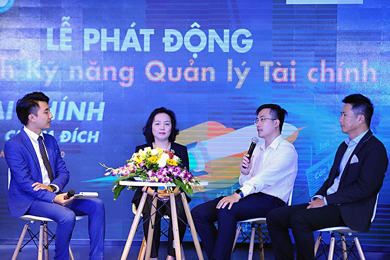 Khởi động Chương trình Kỹ năng quản lý tài chính 2020