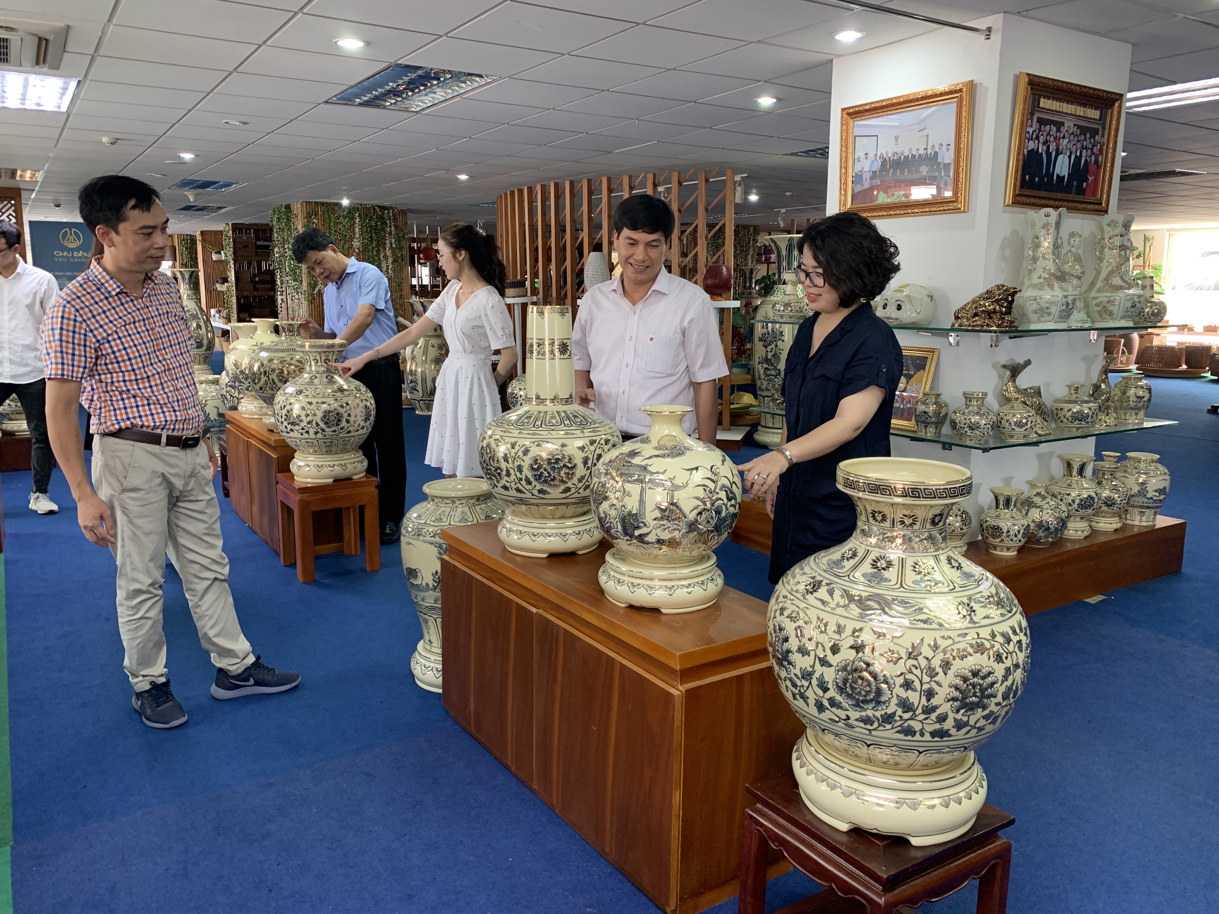 Đẩy mạnh xúc tiến thương mại điện tử