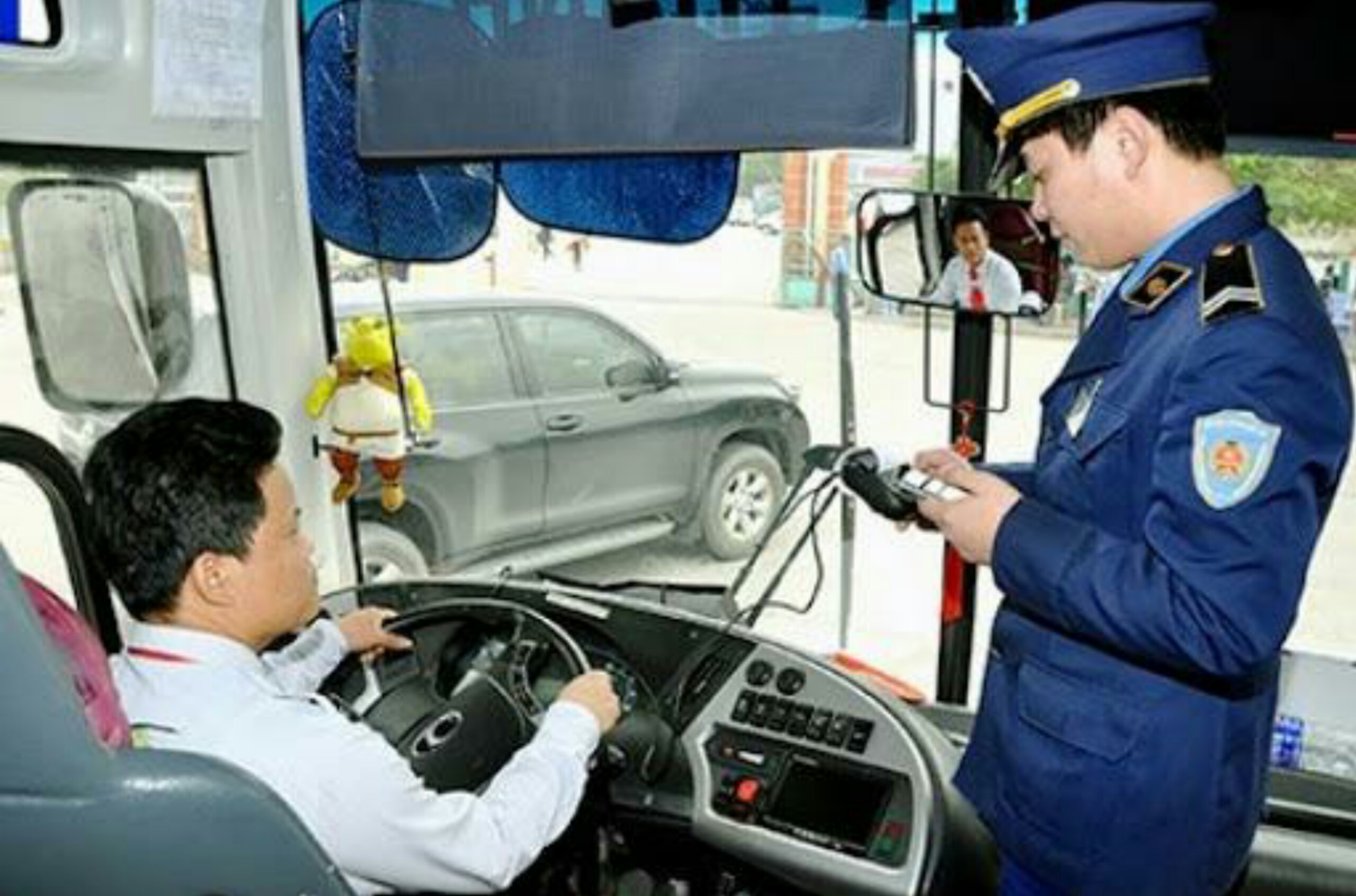 Vì đâu các xe kinh doanh không truyền dữ liệu giám sát hành trình về Tổng cục Đường bộ?