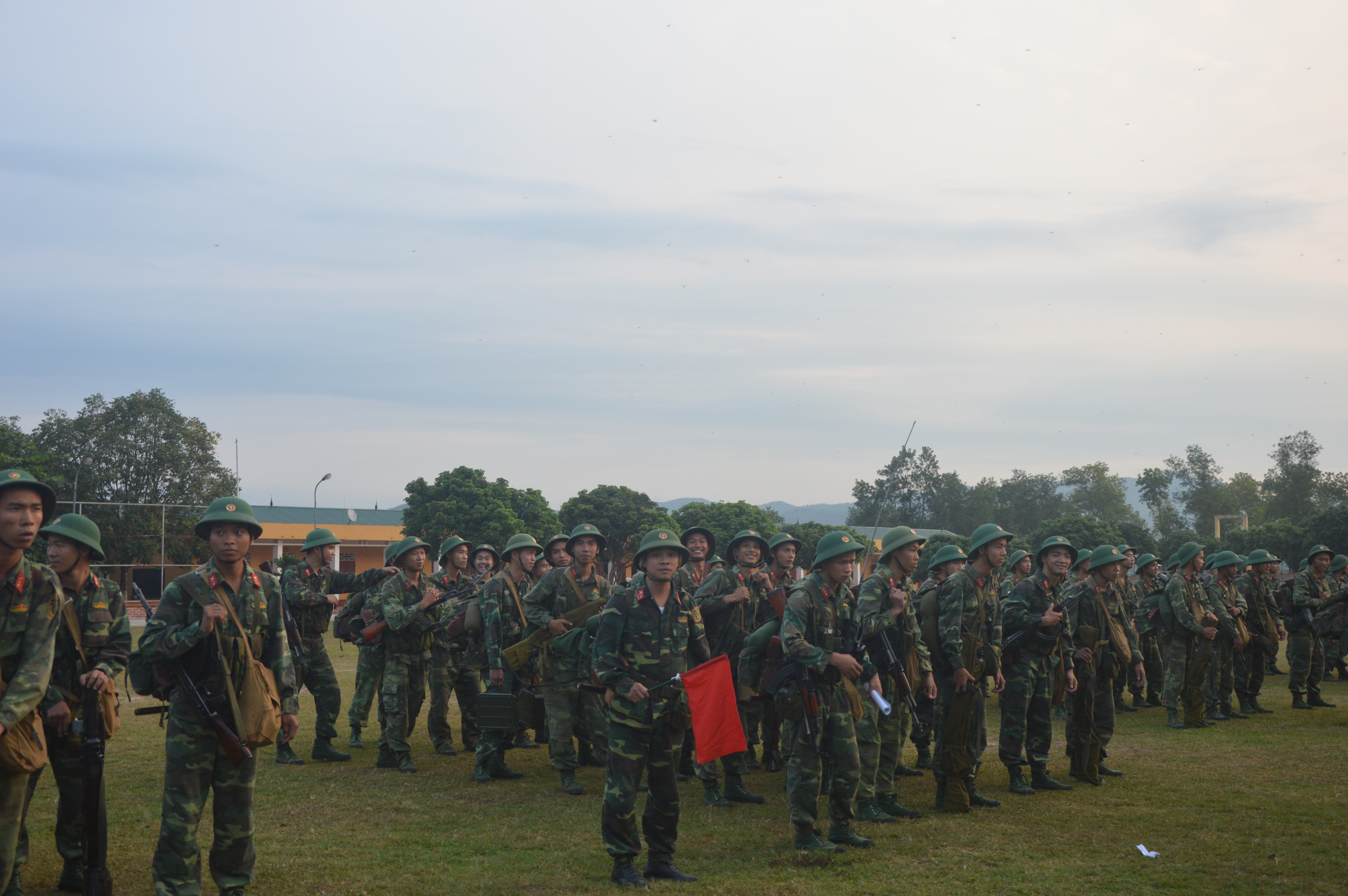 Báo động di chuyển đơn vị thực hiện nhiệm vụ.