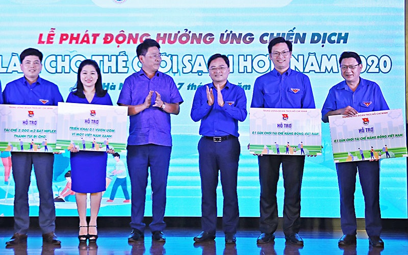 Phát động Chiến dịch 