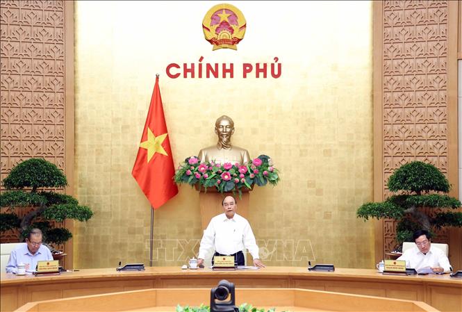 Thủ tướng Nguyễn Xuân Phúc: Mỗi chuyến bay quốc tế đều phải có phương án phòng, chống dịch cụ thể