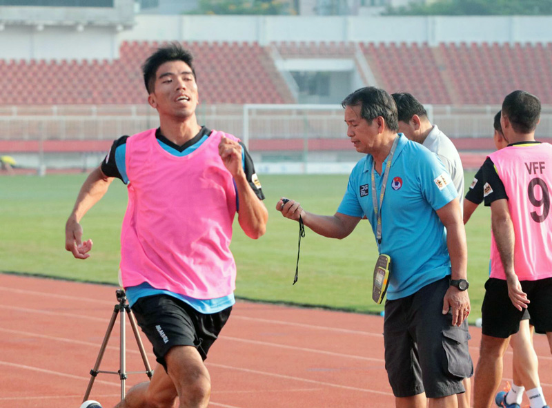 100% trọng tài, trợ lý trọng tài vượt qua bài kiểm tra thể lực 