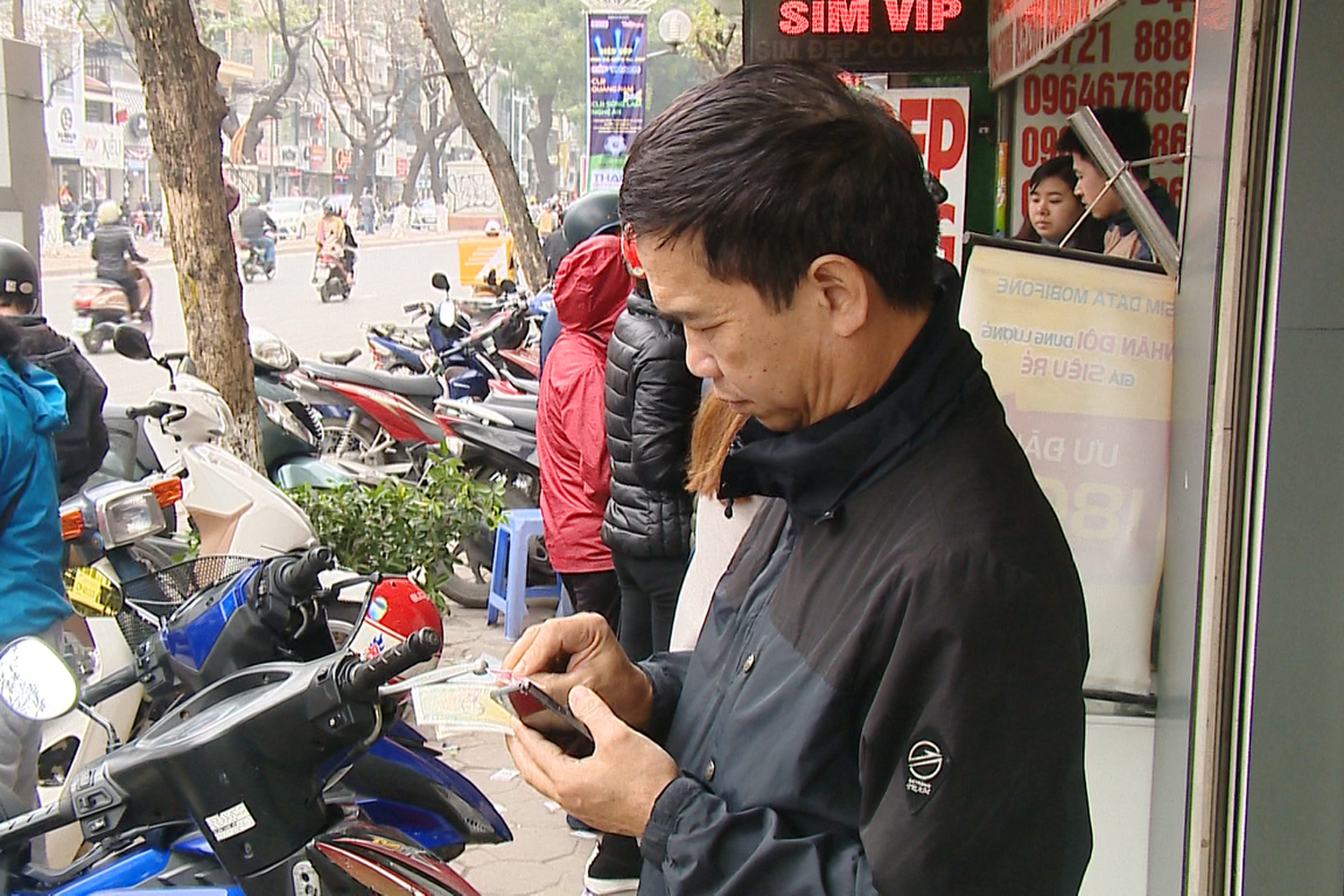 Kiểm tra việc mua, bán SIM kích hoạt sẵn