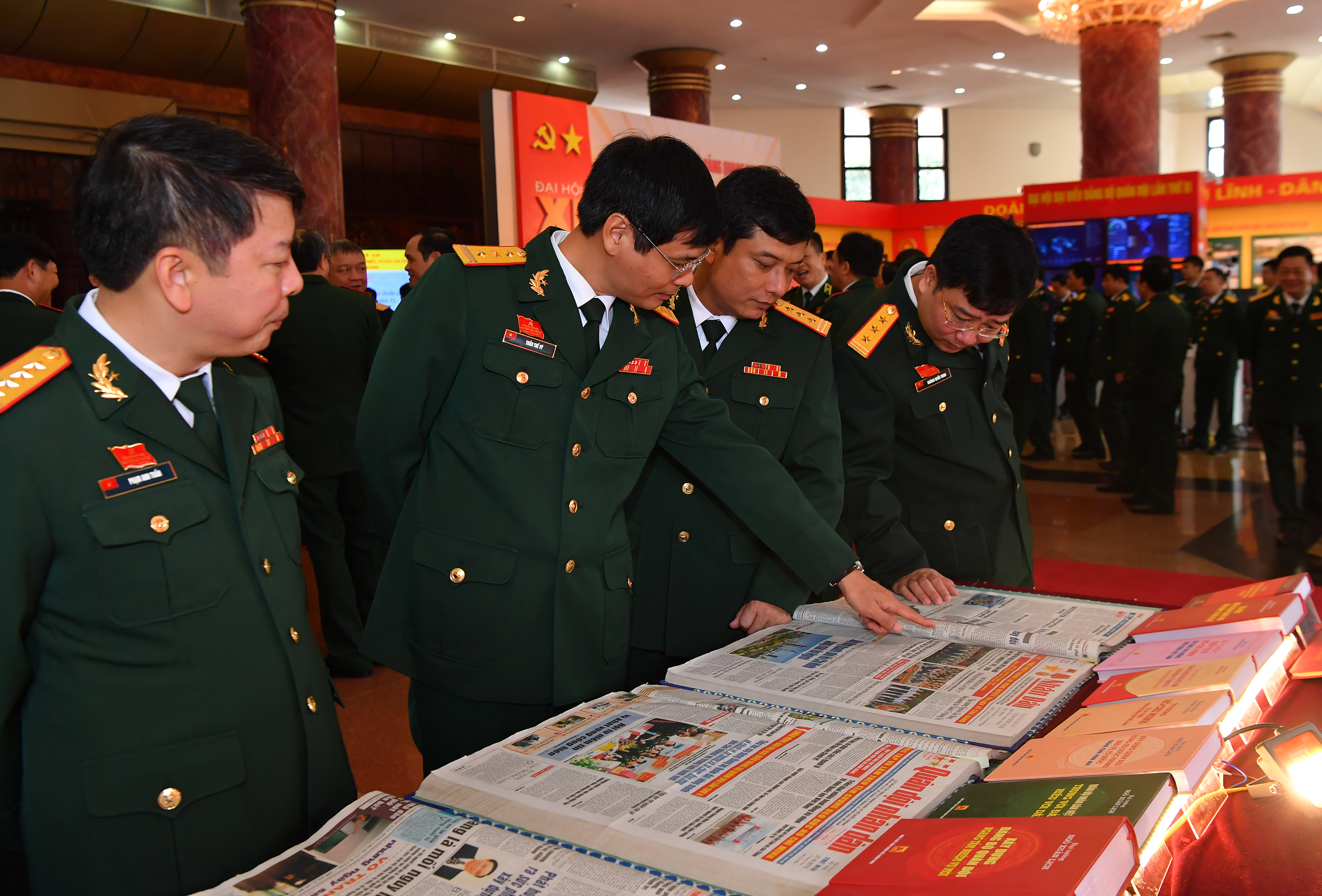 Khát vọng vươn tới những đỉnh cao