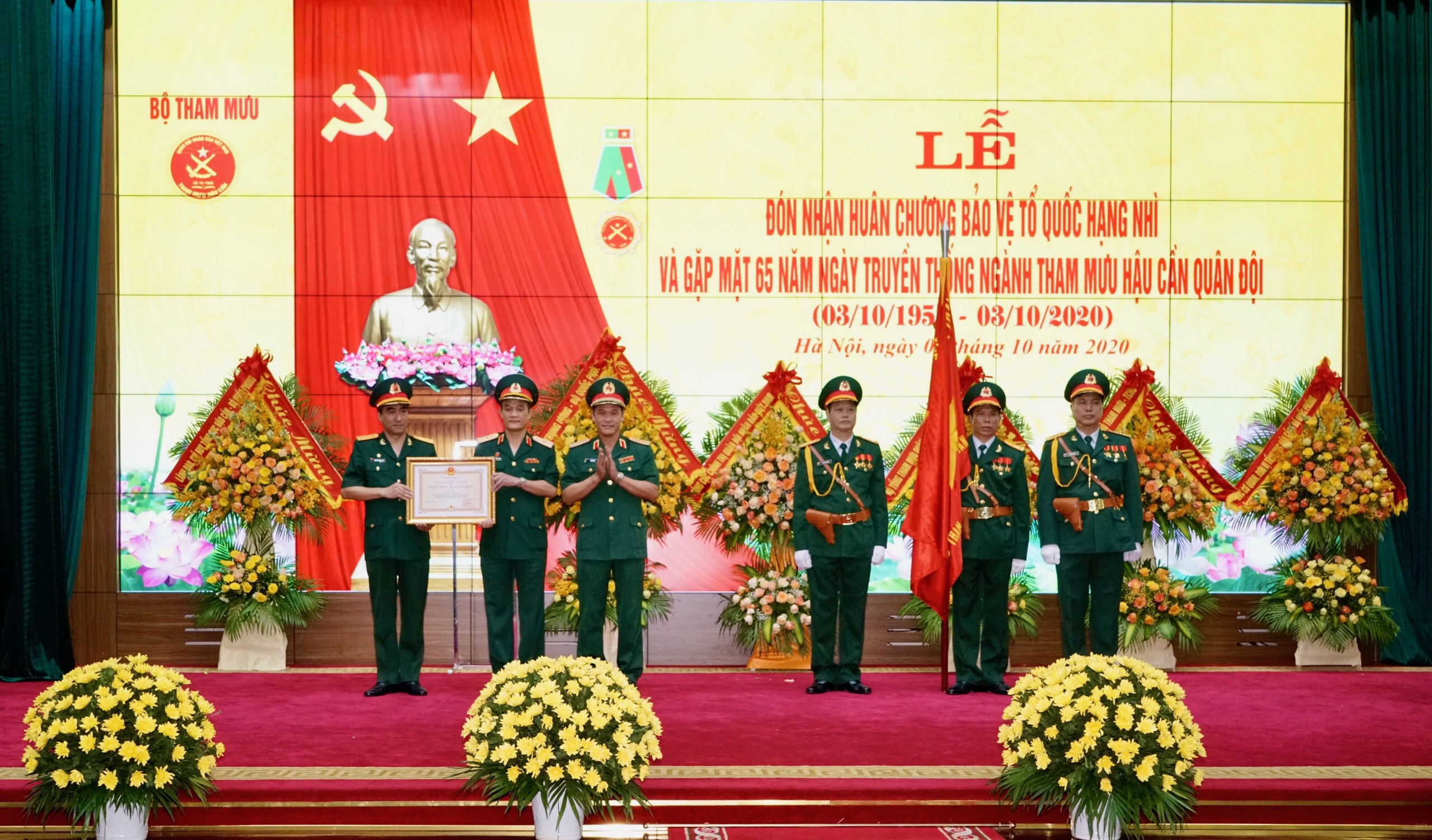 Bộ Tham mưu Tổng cục Hậu cần Đón nhận Huân chương Bảo vệ Tổ quốc hạng Nhì