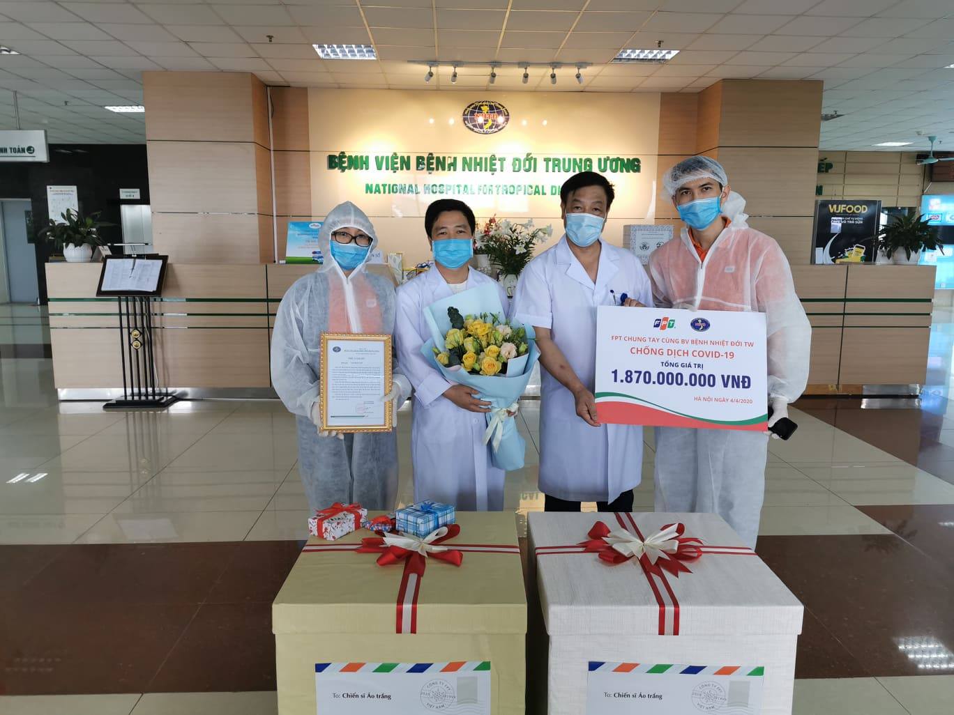 FPT sát cánh cùng các y, bác sĩ tuyến đầu trong cuộc chiến chống Covid-19