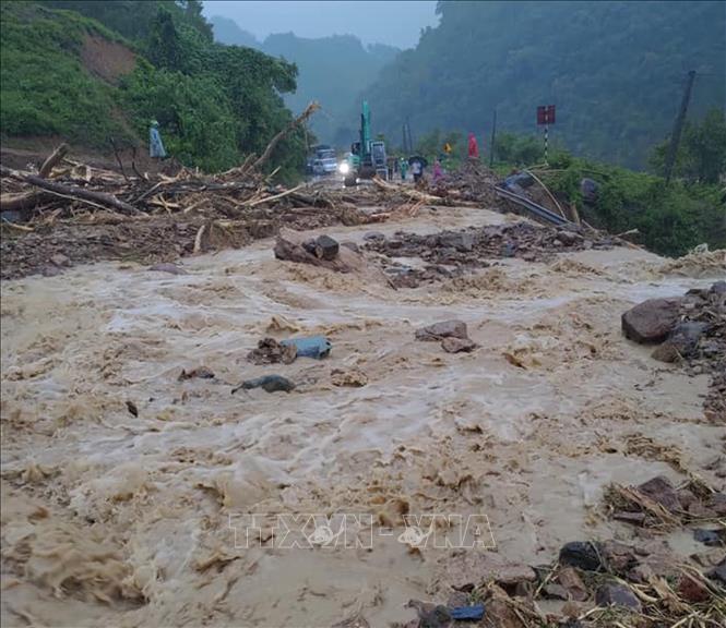 Mưa lũ ở khu vực miền Trung còn diễn biến phức tạp 