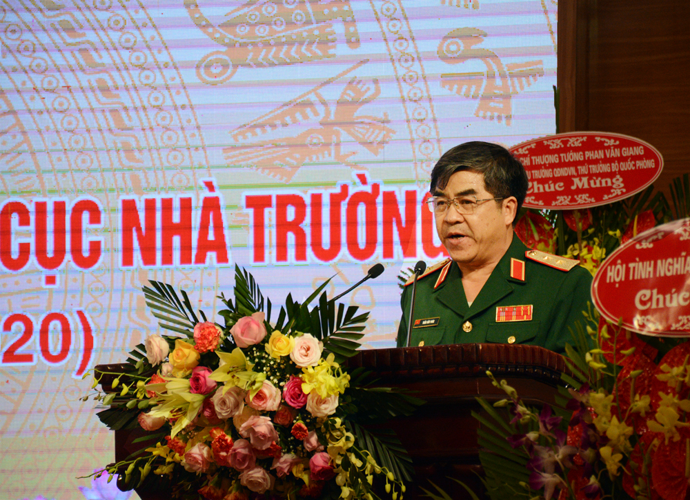 Cục Nhà trường đón nhận Huân chương Bảo vệ Tổ quốc hạng Nhì