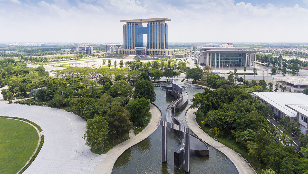 Xây dựng tỉnh Bình Dương thành trung tâm công nghiệp phát triển

