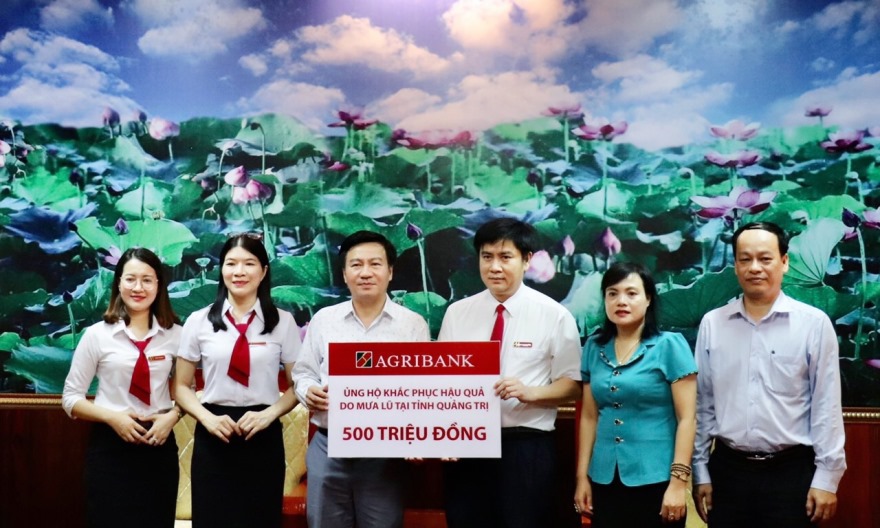 Agribank dành 3 tỷ đồng hỗ trợ đồng bào 6 tỉnh khu vực miền Trung khắc phục thiên tai