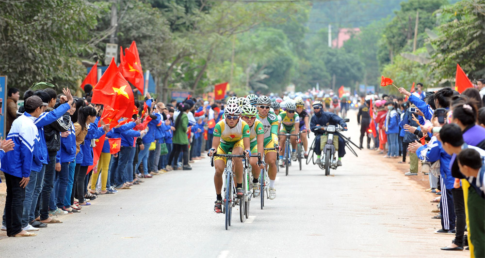 Nhớ lắm những vòng đua...