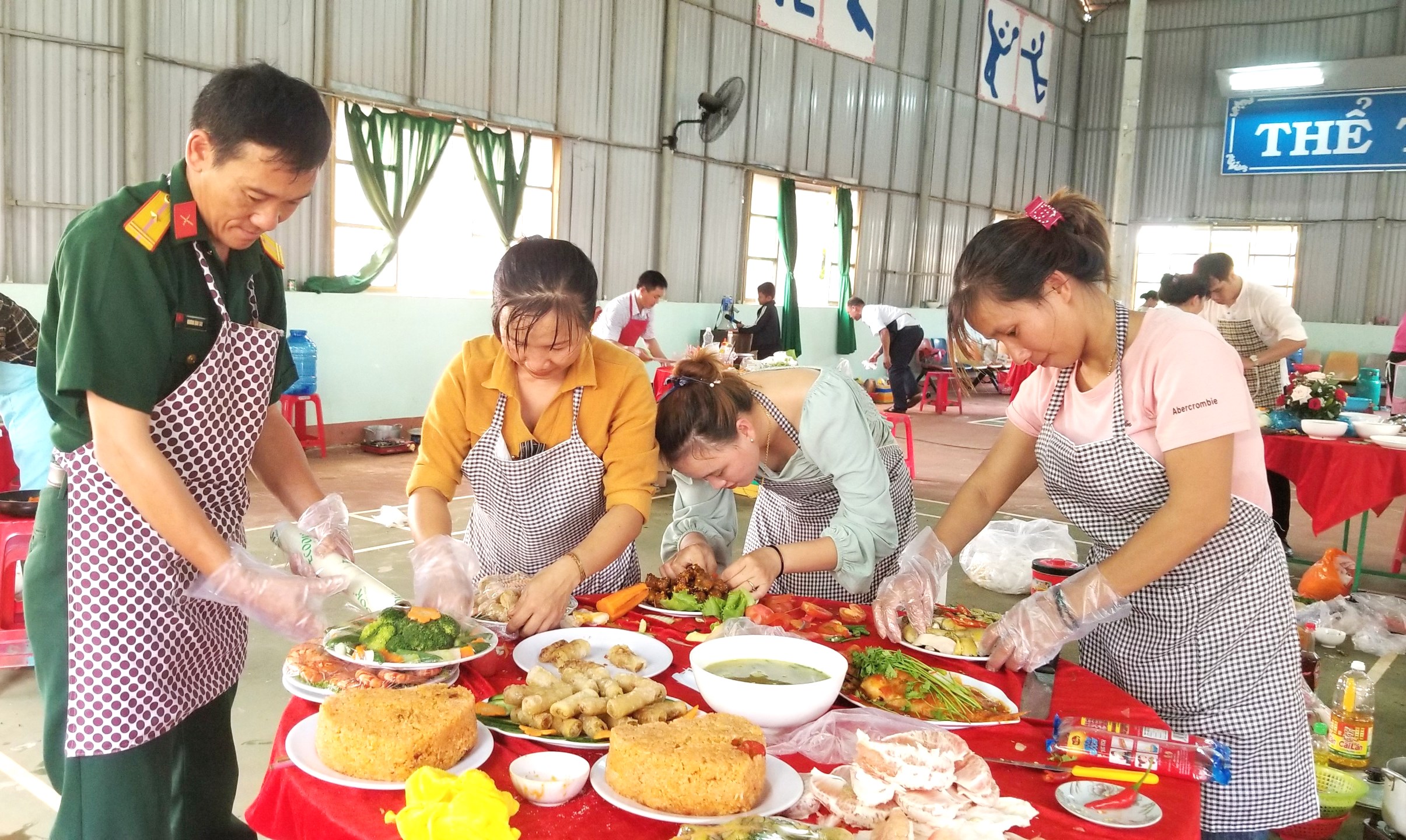 Hội phụ nữ Công ty 72 tổ chức Hội thi “Mâm cơm đoàn kết”