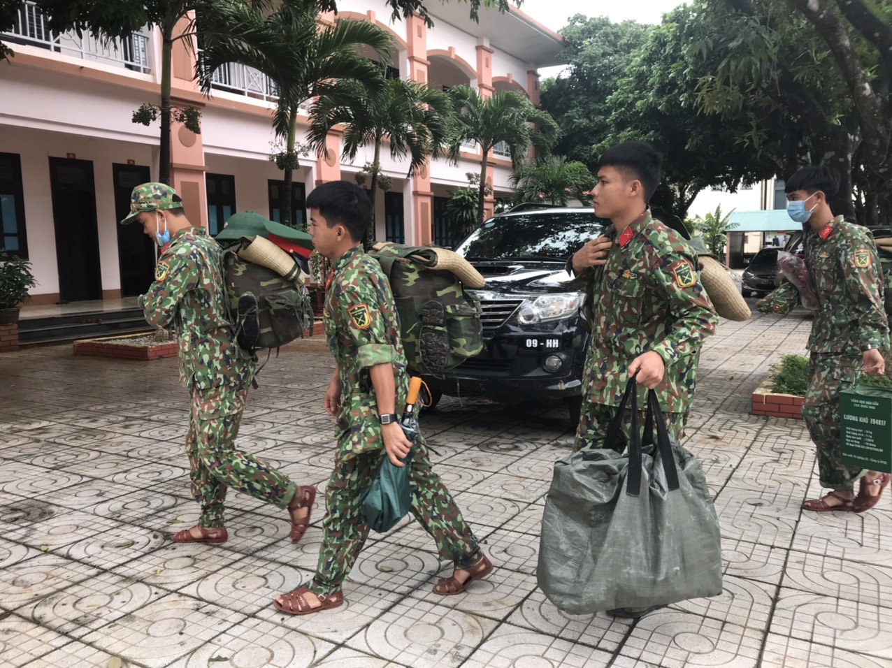 Khẩn trương thông đường, đưa lực lượng vào ứng cứu