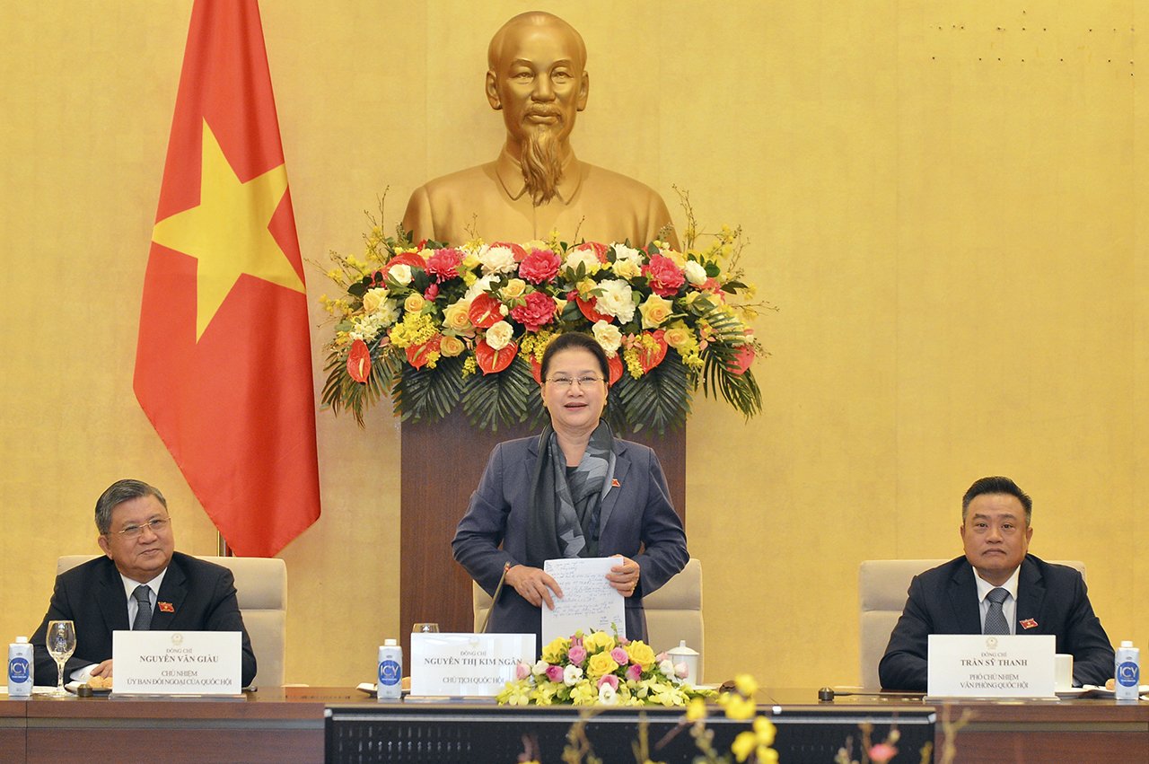 Chủ tịch Quốc hội Nguyễn Thị Kim Ngân tiếp các đại sứ, trưởng cơ quan đại diện Việt Nam ở nước ngoài