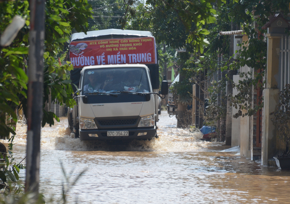 Quảng Bình: Còn hơn 1000 hộ bị ngập, người dân đang cần những gì?