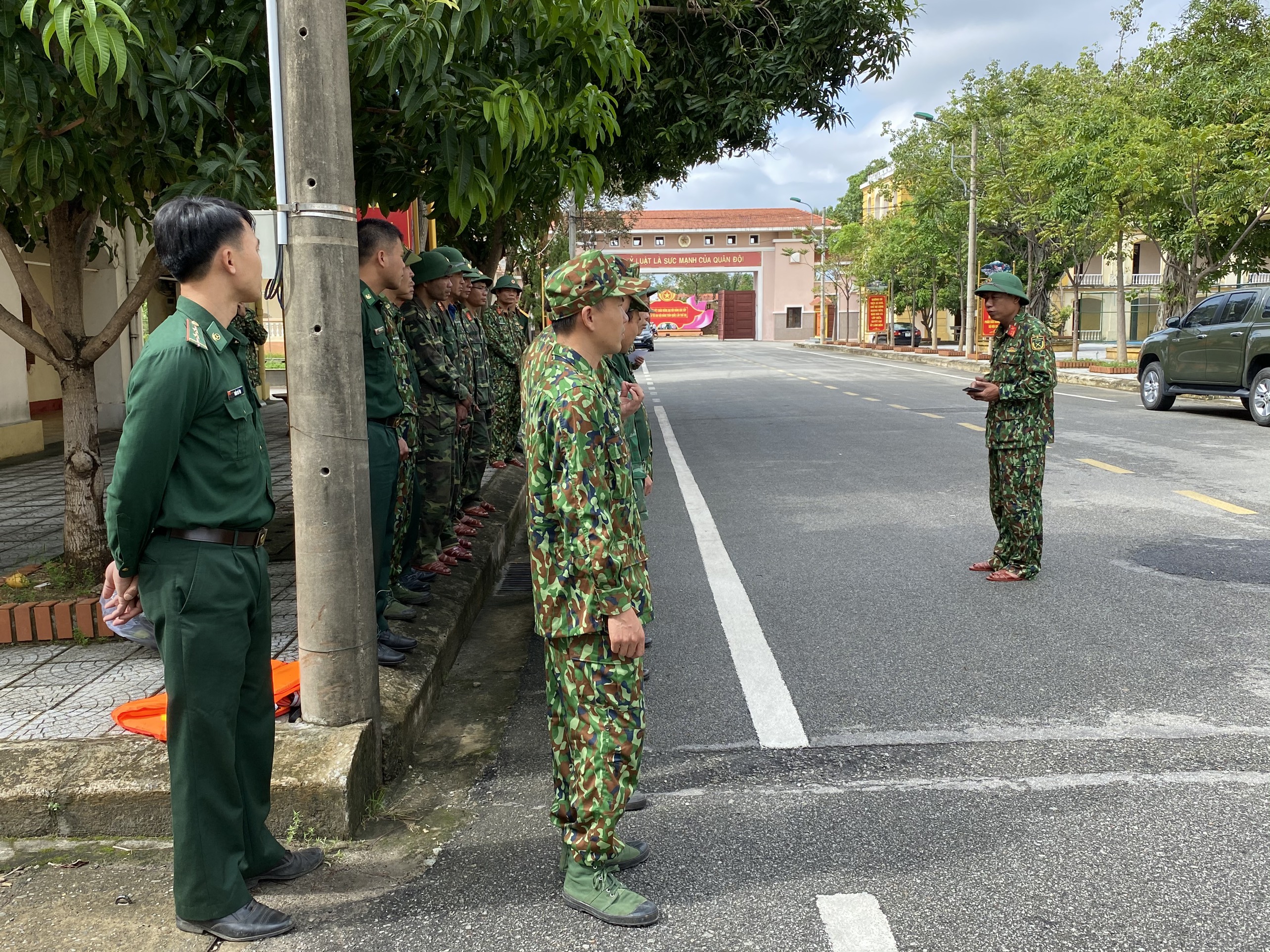 Toàn bộ hoạt động tìm kiếm tại Thủy điện Rào Trăng 3 được nối lại