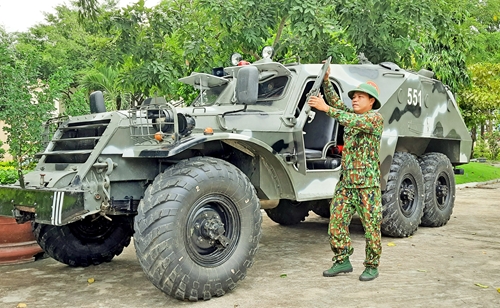Bộ CHQS tỉnh Bình Định huy động gần 2.000 cán bộ, chiến sĩ ứng phó với bão số 9