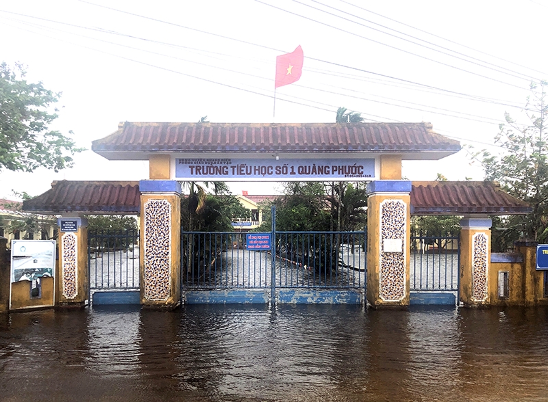 Lượng mưa ở tỉnh Thừa Thiên-Huế trên 200mm gây ngập úng một số nơi.