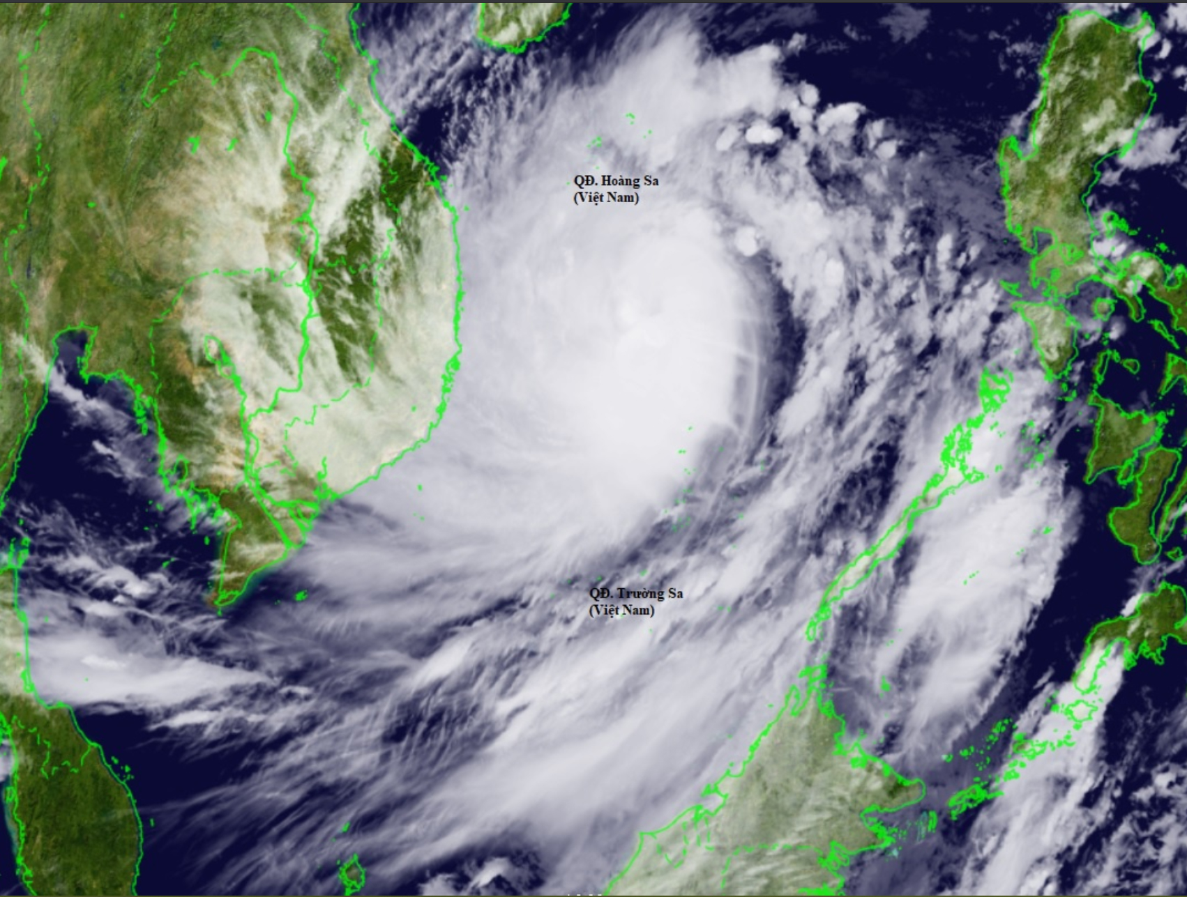 Cập nhật liên tục: Bão số 9 đi vào đất liền từ Đà Nẵng đến Phú Yên với sức gió mạnh nhất cấp 12-13, giật cấp 15