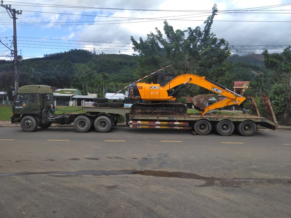 Lữ đoàn Công binh 270, Quân khu 5 cơ động vào tìm kiếm cứu nạn
