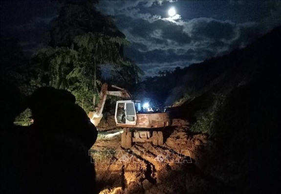 CẬP NHẬT LIÊN TỤC Vụ sạt lở tại Nam Trà My - Quảng Nam: Tiếp tục tìm kiếm các nạn nhân còn mất tích