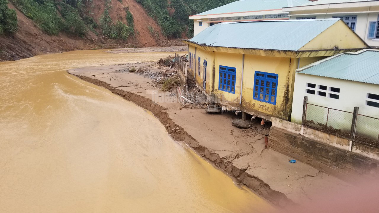 Triển khai phương án tiếp cận mới khu vực cô lập tại Phước Sơn

