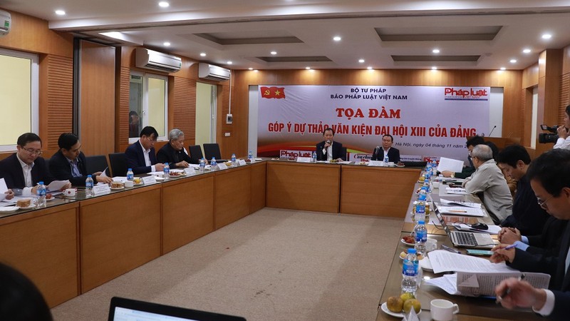 Báo Pháp luật Việt Nam tổ chức tọa đàm góp ý dự thảo văn kiện Đại hội XIII của Đảng